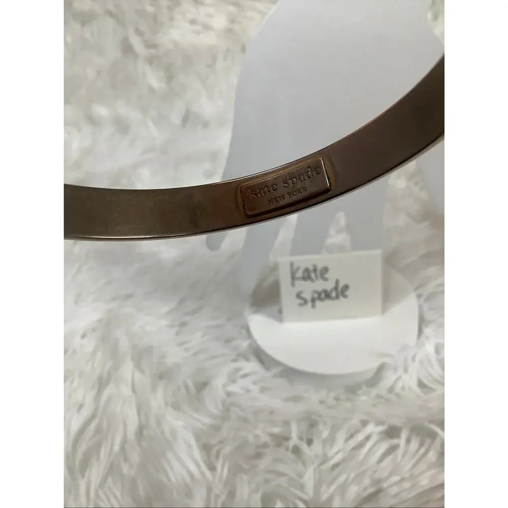 Kate Spade New York Gold Plated Cream Enamel Bangle Bracelet Minimalist A4-34 - Picture 4 of 4